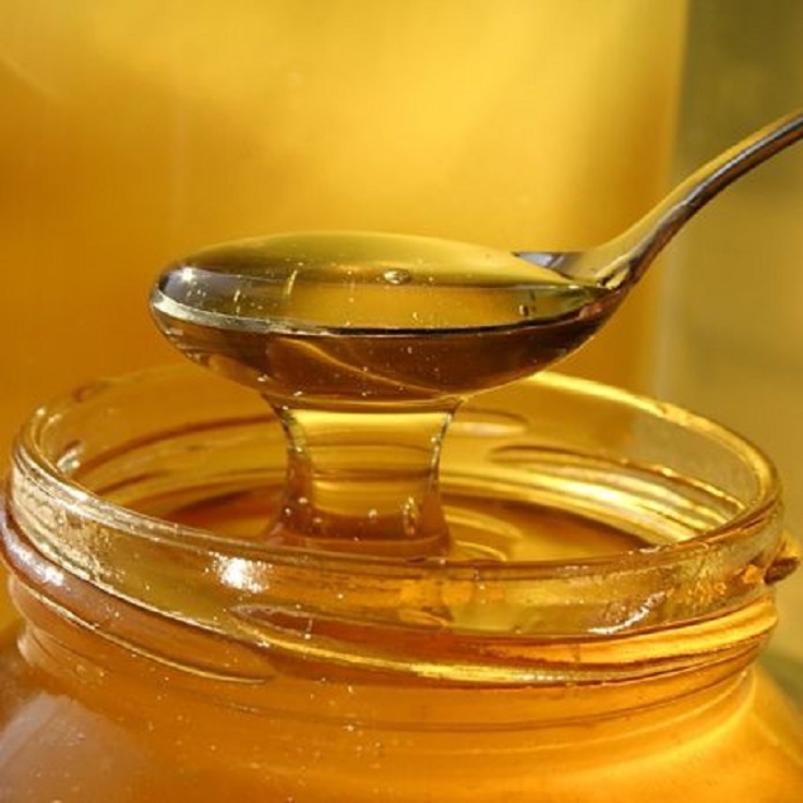 DIY-Honey-Treatment-for-hair