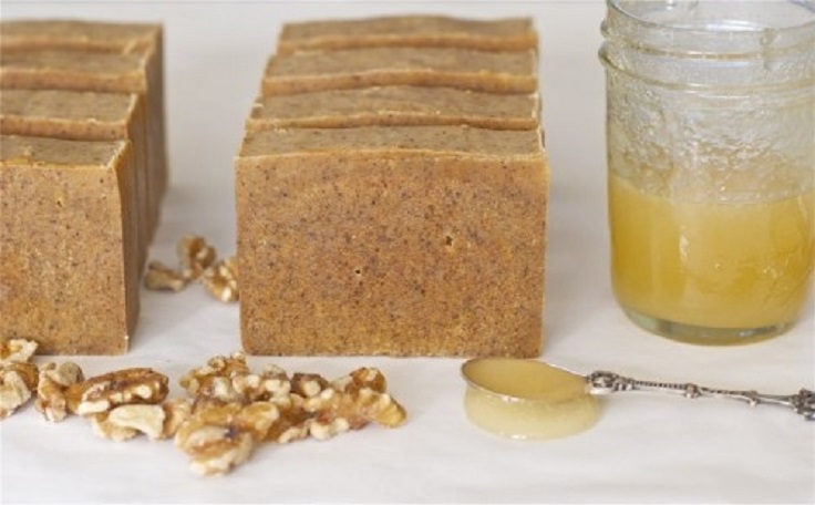 DIY-Honey-Walnut-Milk-Soap DIY-Honey-Walnut-Milk-Soap