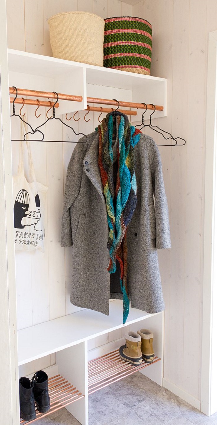DIY-Mudroom-storage DIY-Mudroom-storage