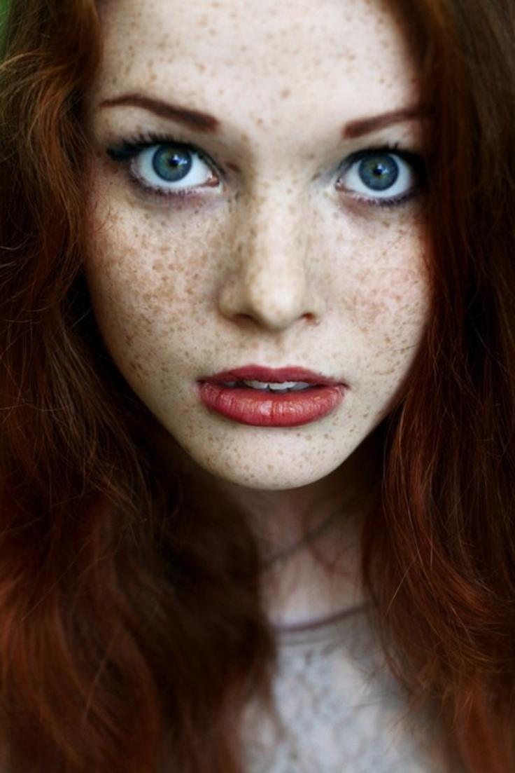 Sexy Women With Freckles