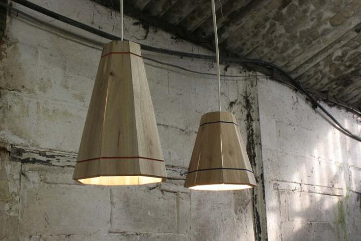 Lamp-made-of-Pallet-Wood