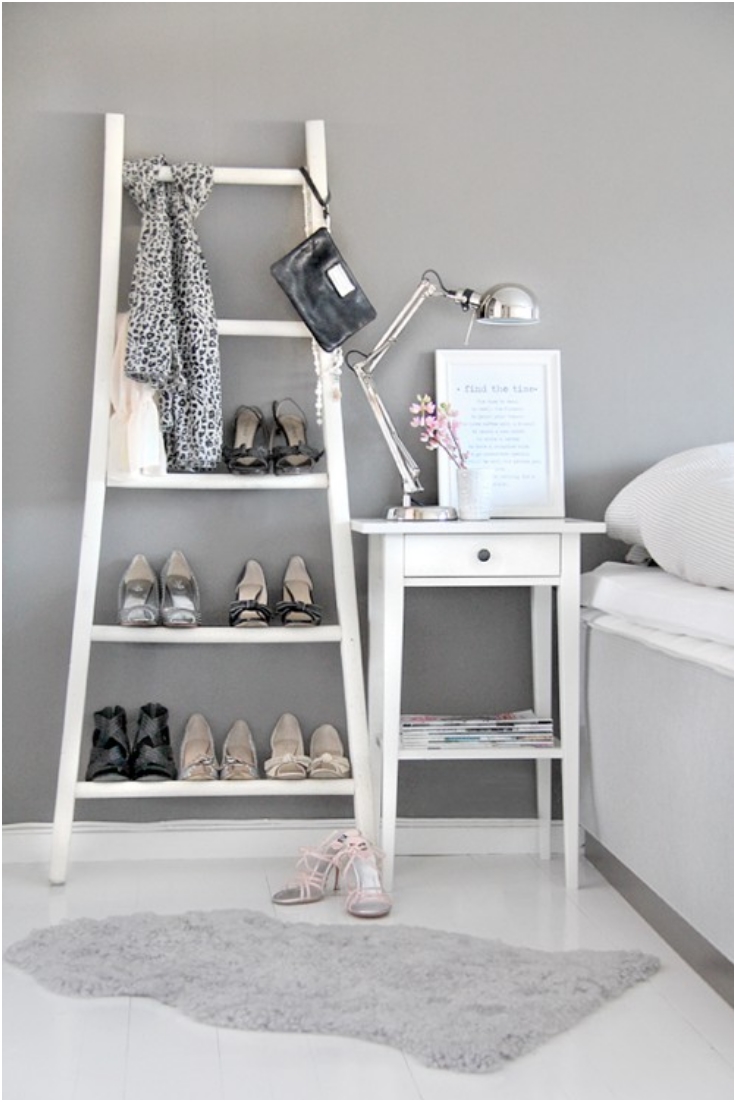 Old-Ladder-As-A-Shoe-Rack