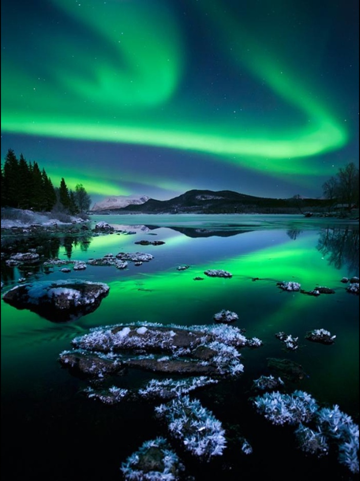 Top 10 Most Stunning Photos Of The Northern Lights - Top Inspired