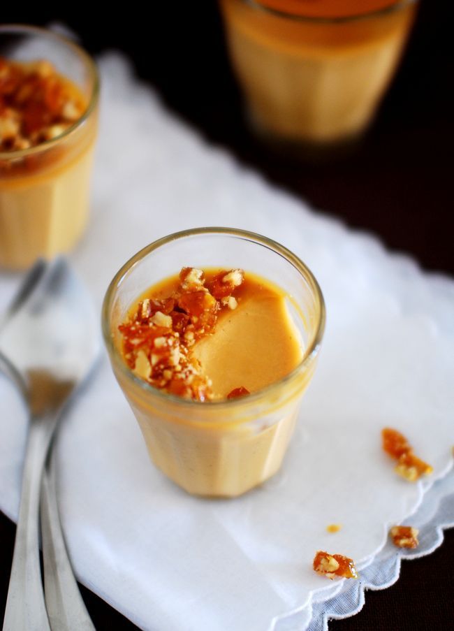 Salt-Caramel-Panna-Cotta-with-Praline