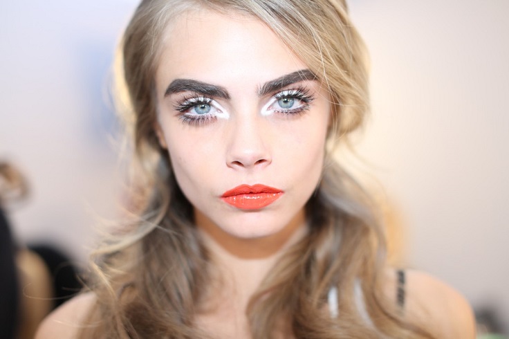 White-eyeliner-and-big-lashes