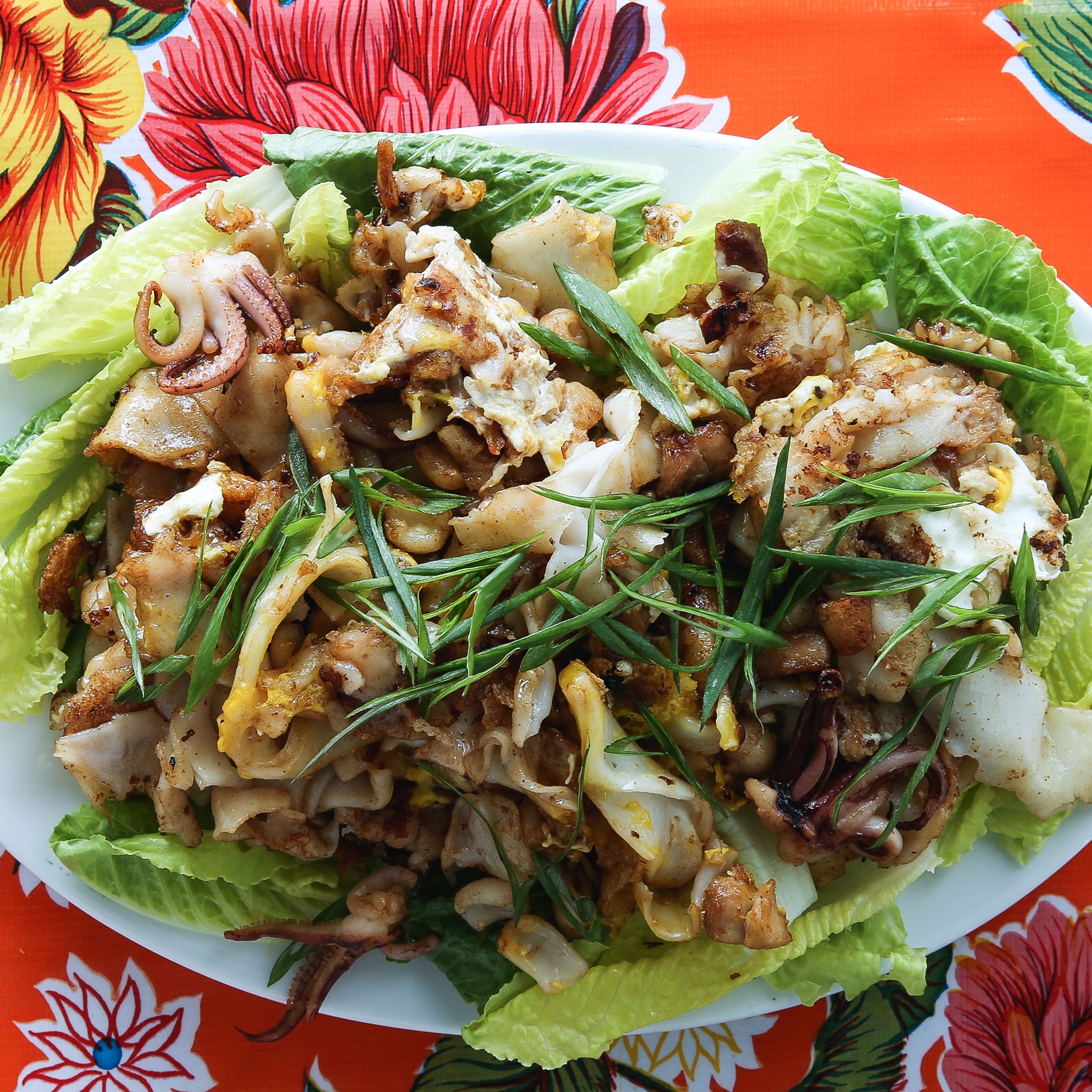 at-home-wok-fried-rice-noodle-with-chicken-and-squid