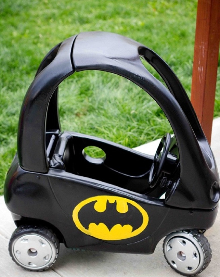 batmobile-cozy-coupe