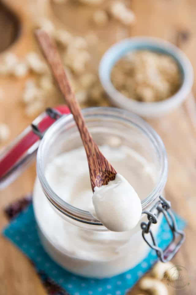 cashew-vegan-yogurt-