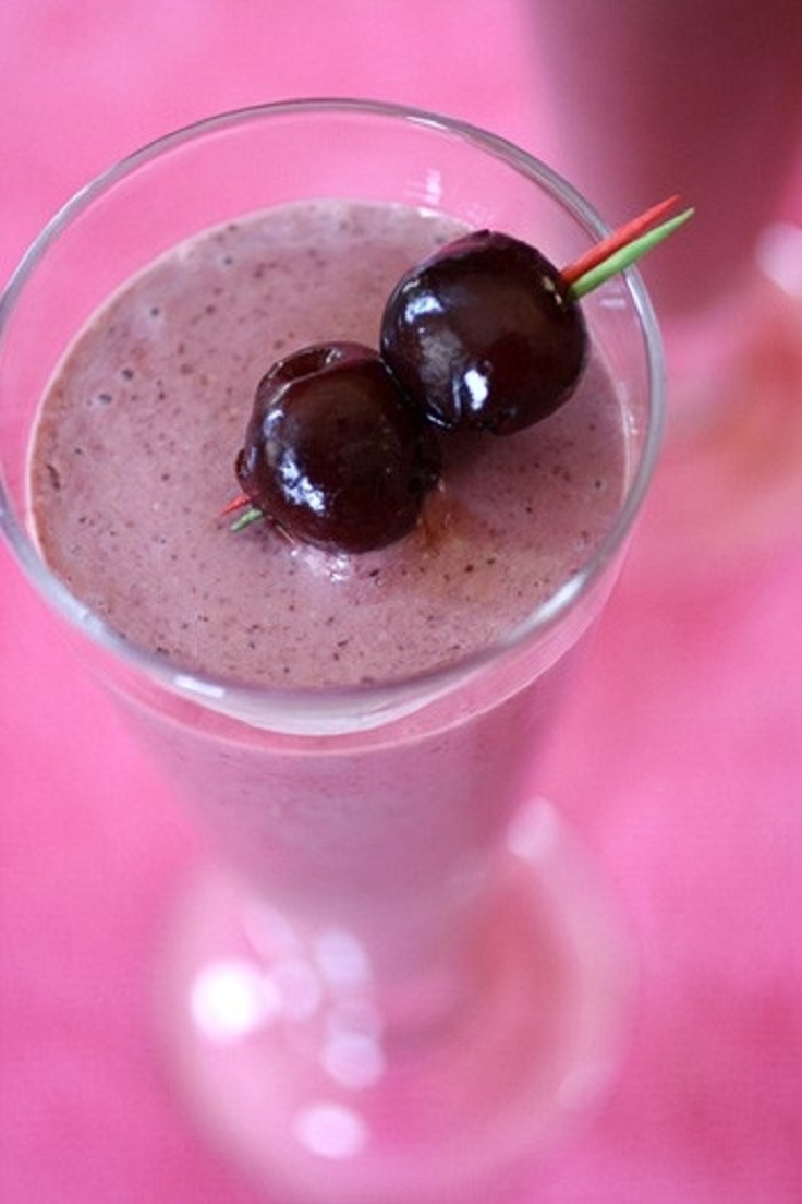 chocolate-cherry-smoothie