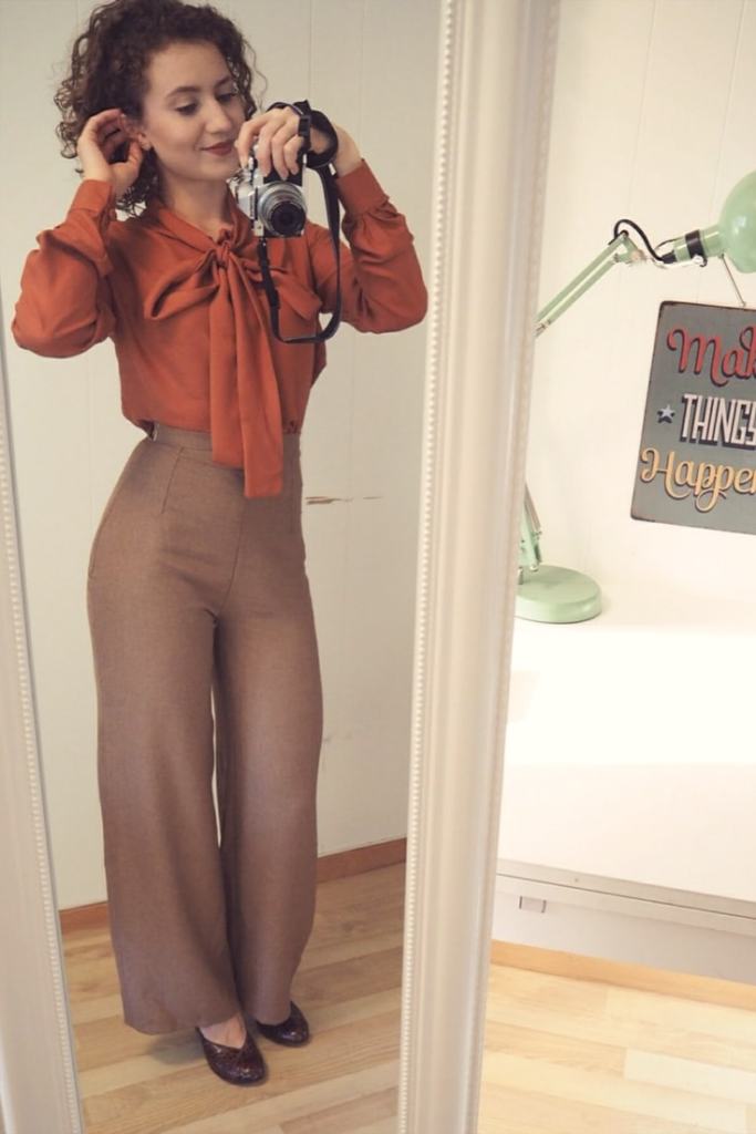 high-waisted-pants high-waisted-pants