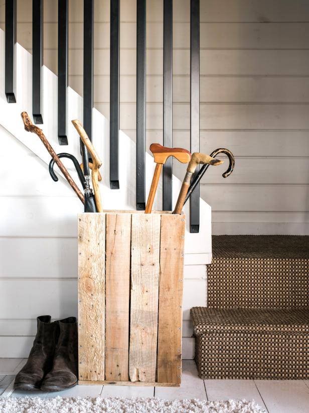 pallet-umbrella-stand