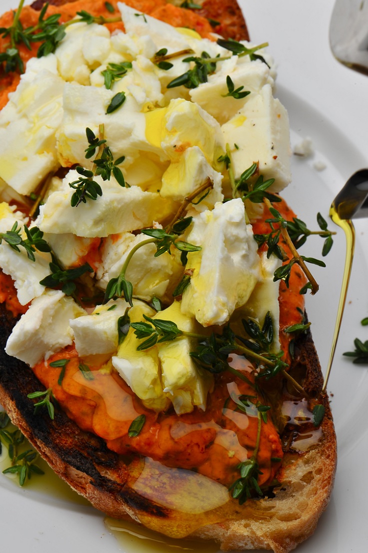 Bruschetta-with-Goats-Cheese-Oil-Garlic-Red-Pepper-Pesto