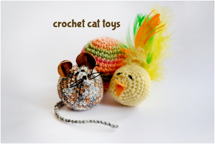 Crocheting-toys-for-cats