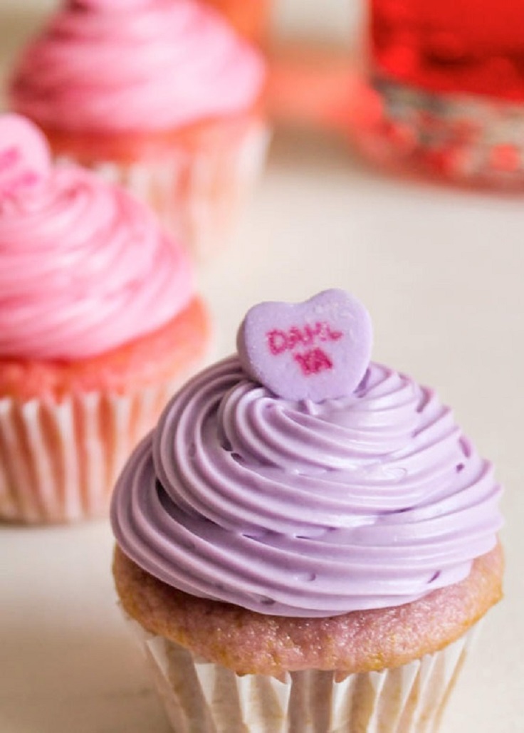 Mini-Conversation-Hearts-Cupcakes