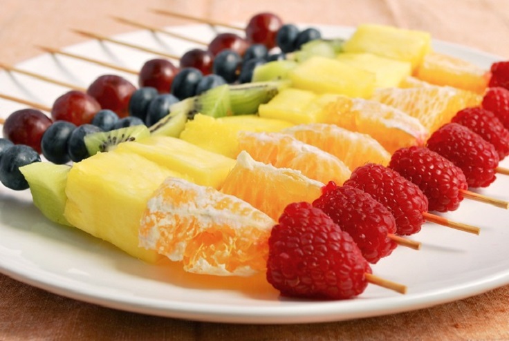 Rainbow-Fruit-Skewers