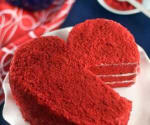 Top 10 Romantic Cakes for Valentine’s Day