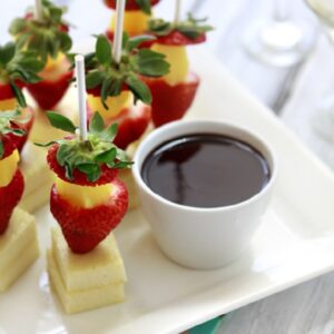 Ricotta-Cheesecake-and-Fruit-Lollipops-300x300