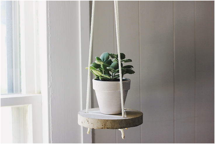 Round-Hanging-Cement-Table