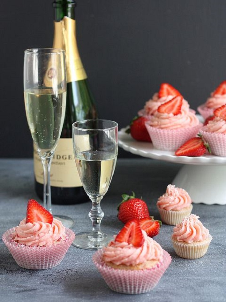 Strawberries-and-Champagne-Cupcakes