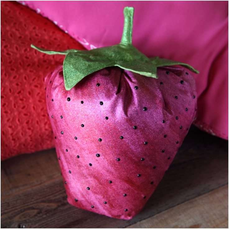Very-Berry-Pillow