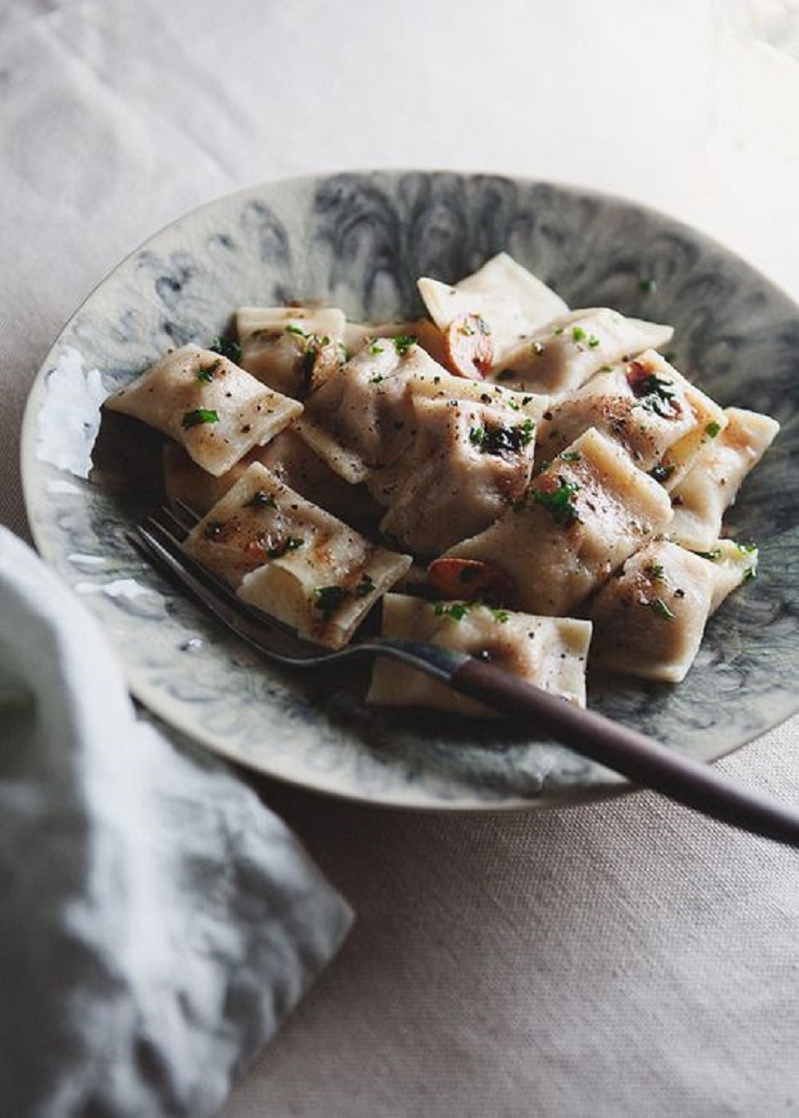 Curried-Cauliflower-Agnolotti-with-Cilantro-Brown-Butter-Sauce