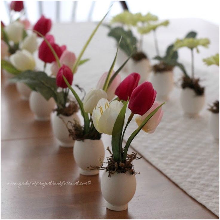 Easter-Flowers-in-Eggshell-Pots