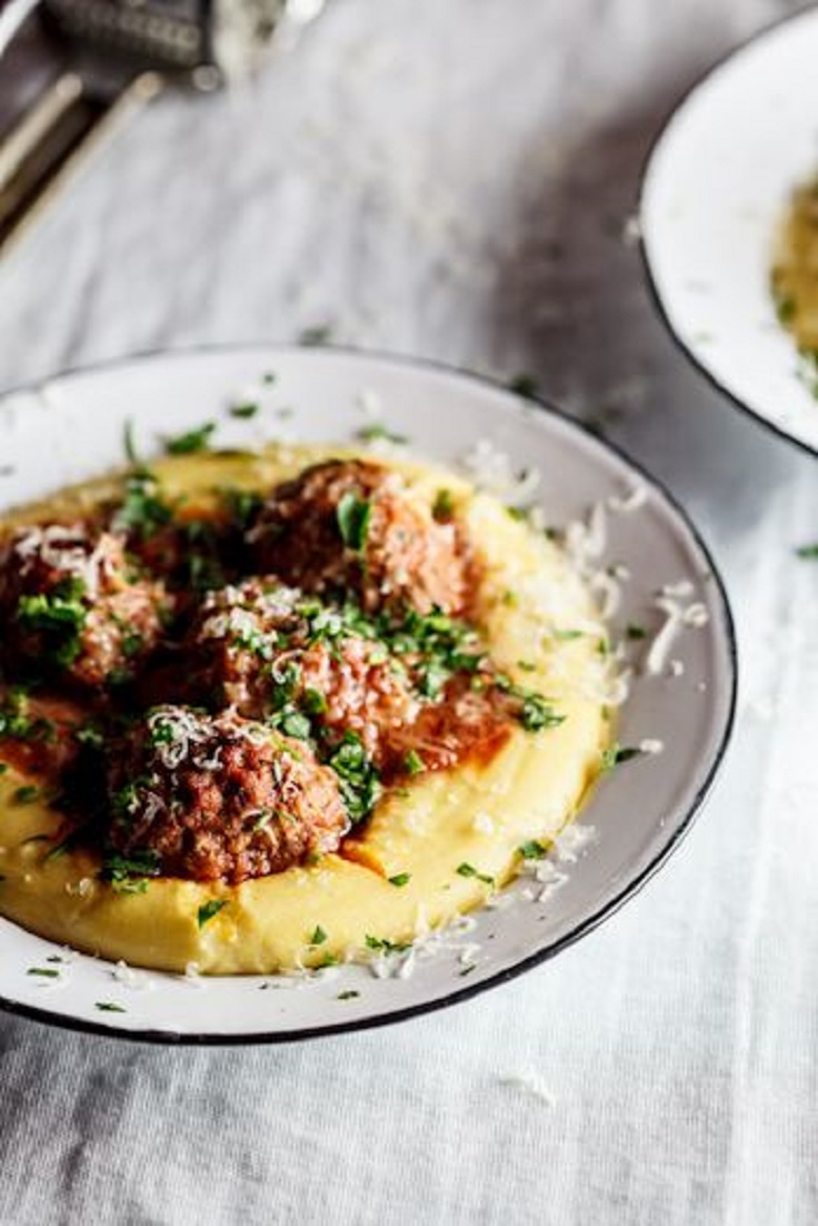 Meatballs-baked-in-tomato-sauce-on-polenta