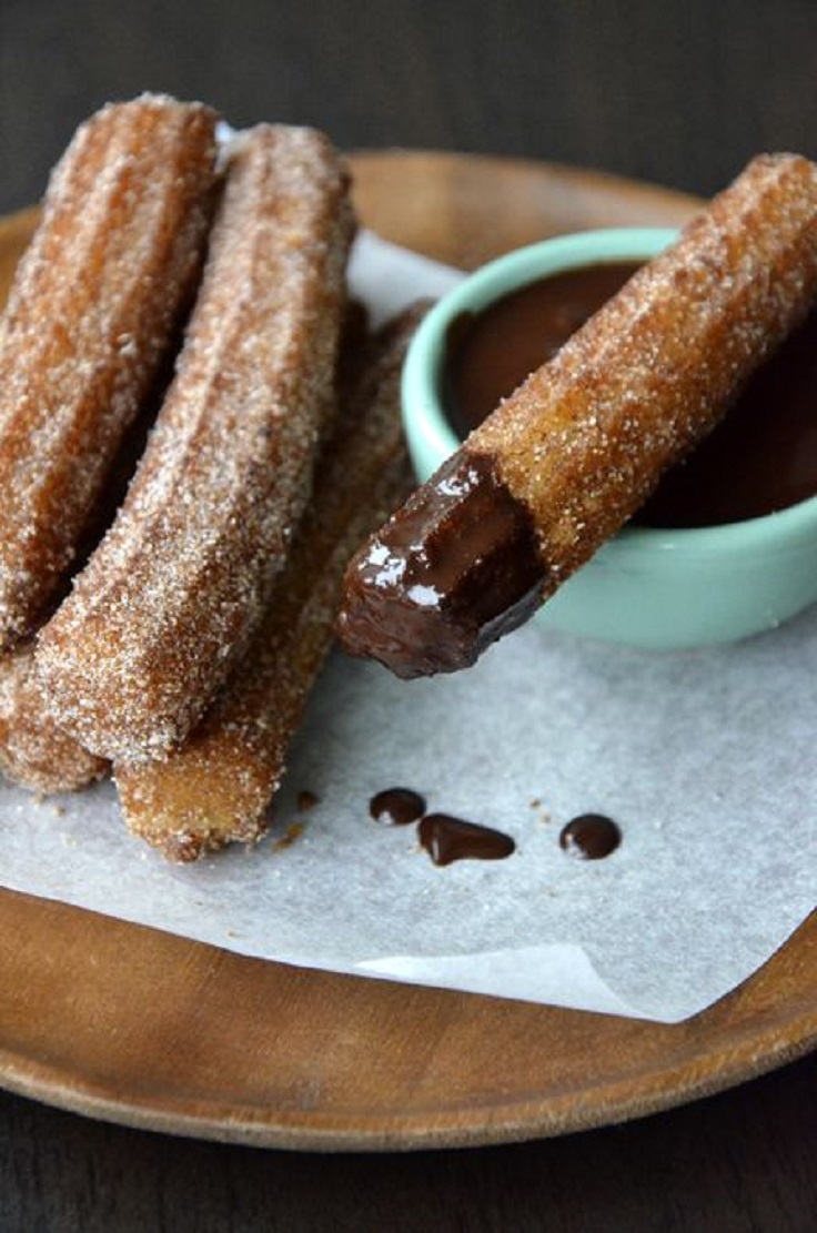 Homemade-Churros-with-Chocolate-Sauce