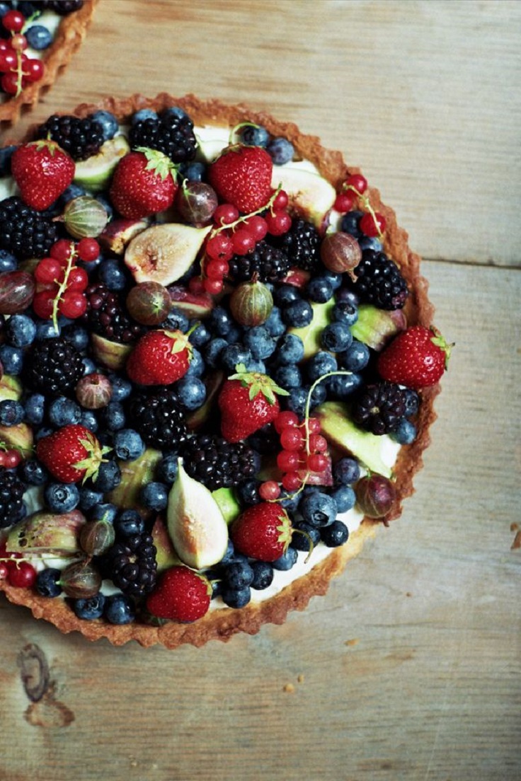 Mascarpone-Cream-Tart-with-Fresh-Fruit