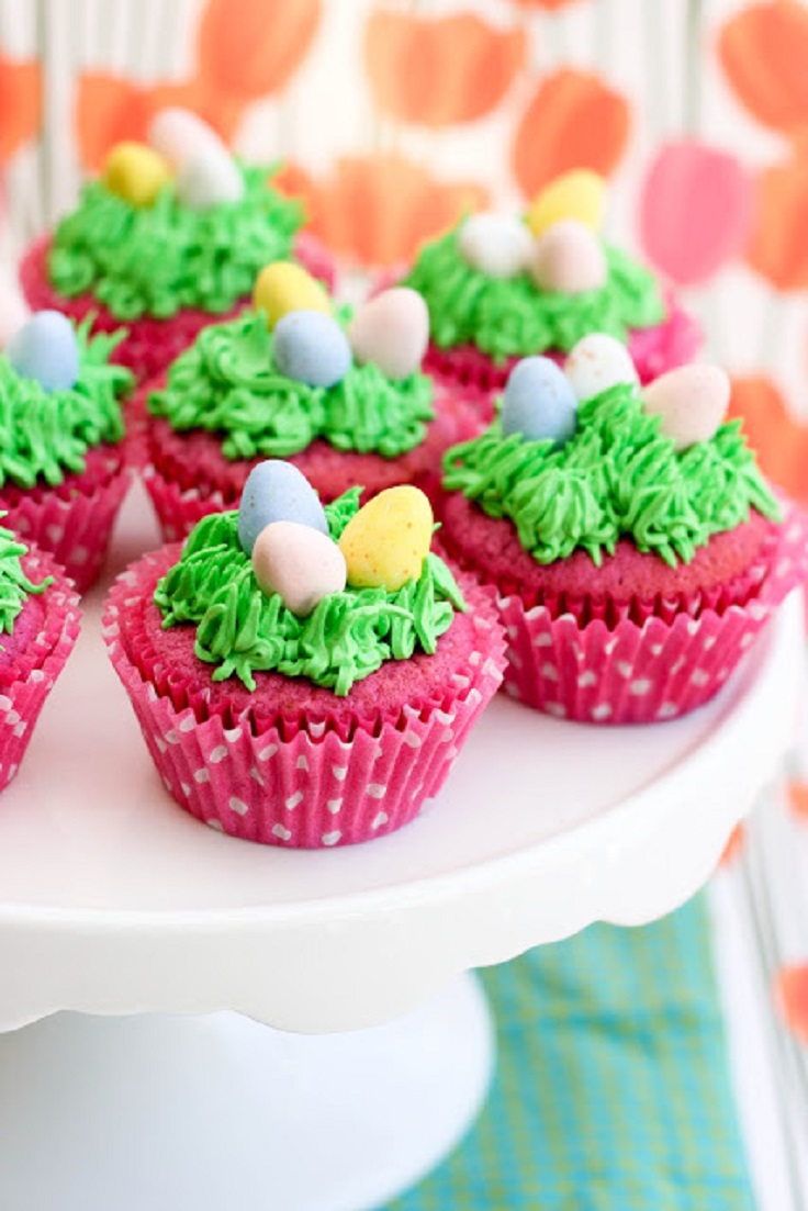 Raspberry-Easter-Egg-Cupcakes