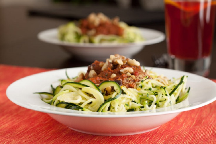 Raw-Tomato-Basil-Zucchini-Pasta