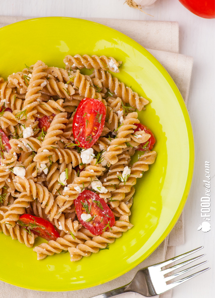 vertical-healthy-pasta-salad vertical-healthy-pasta-salad