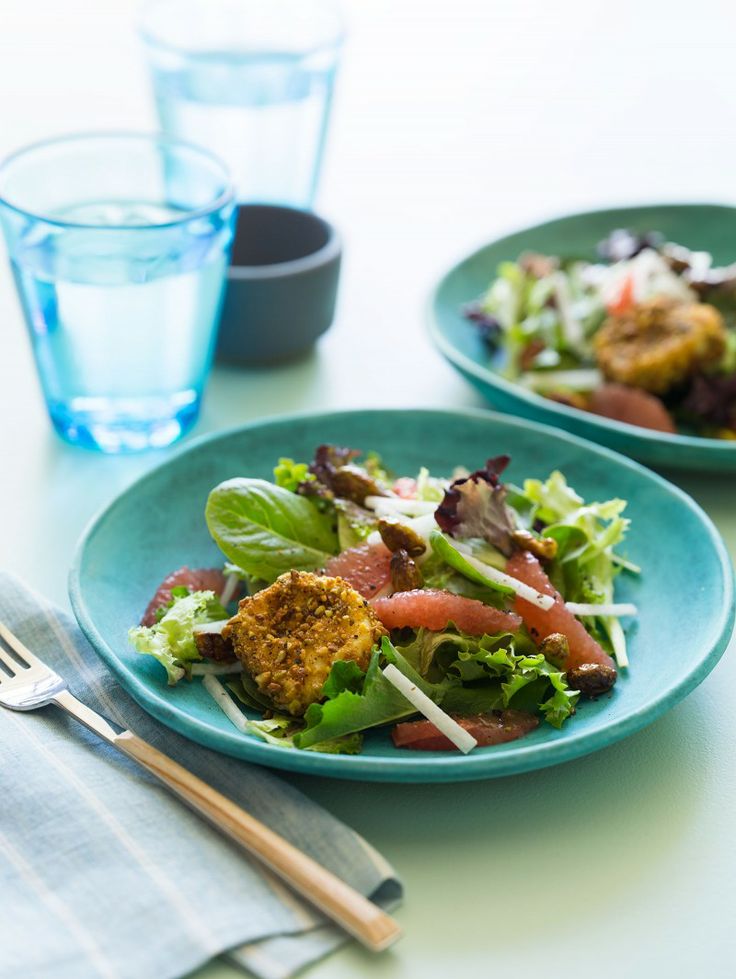 Grapefruit-and-Mixed-Green-Salad