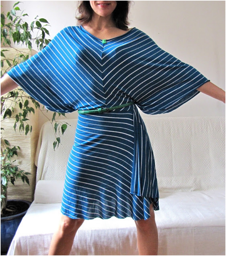 Large-Sleeved-Dress