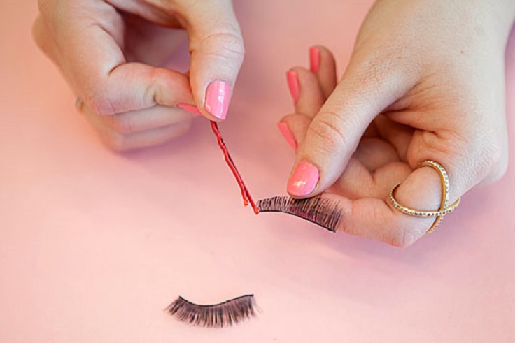 Apply-eyelash-glue-to-false-lashes