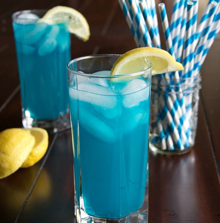 Blue-Vodka-Lemonade
