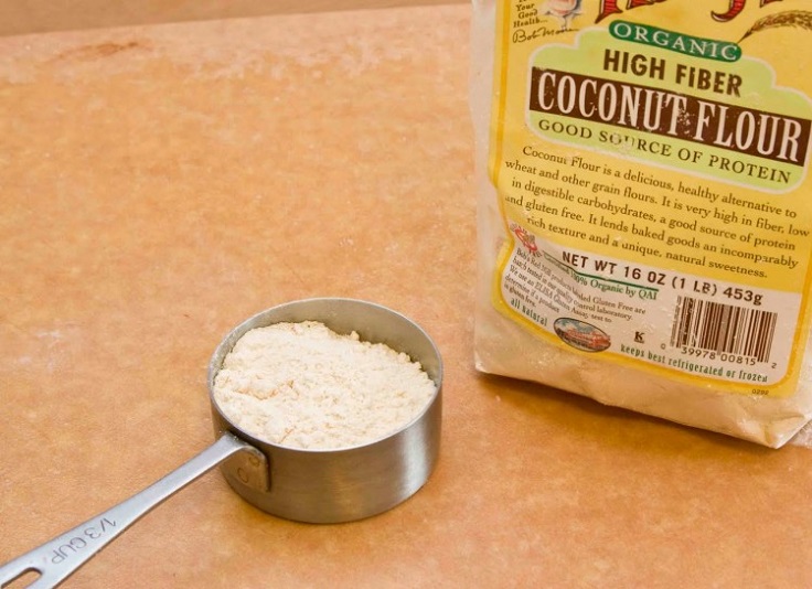 Flour-vs.-Coconut-Flour