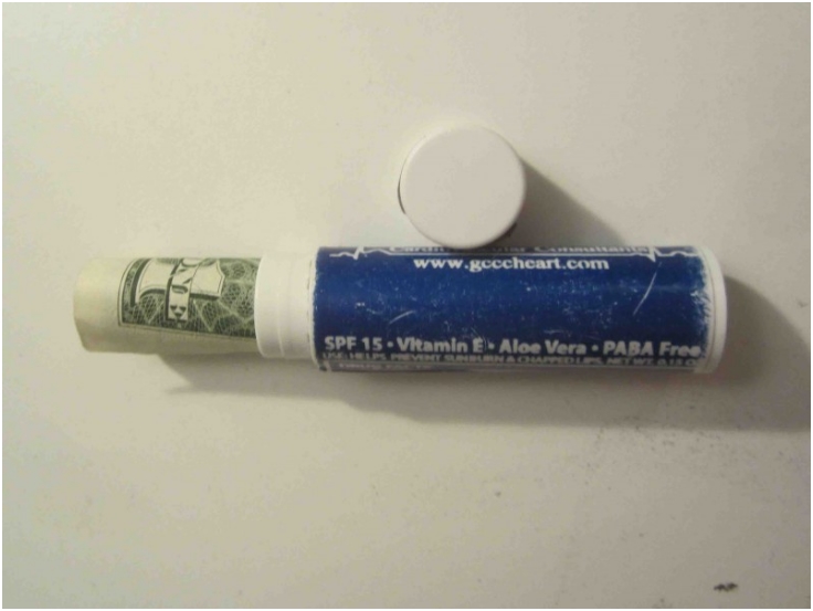 Hide-Money-in-Chapstick