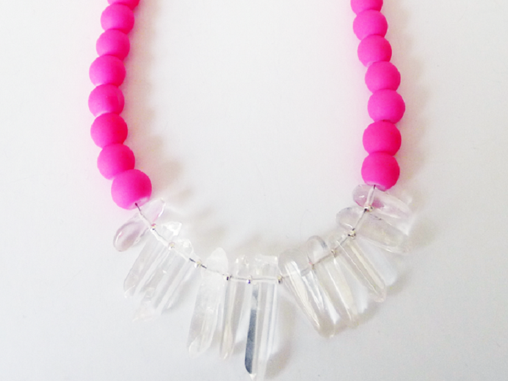 Neon-Quartz-Necklace