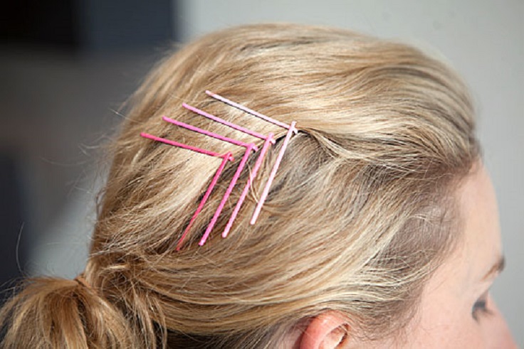 Pin-your-bangs-back-with-a-cool-ombré-chevron-bobby-pin-design