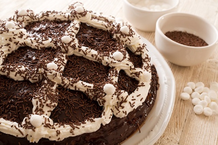 Chocolate_meringue_pie