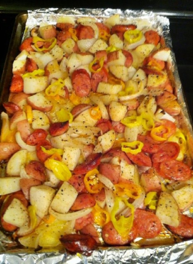 Oven-roasted-Sausages-Potatoes-and-Peppers