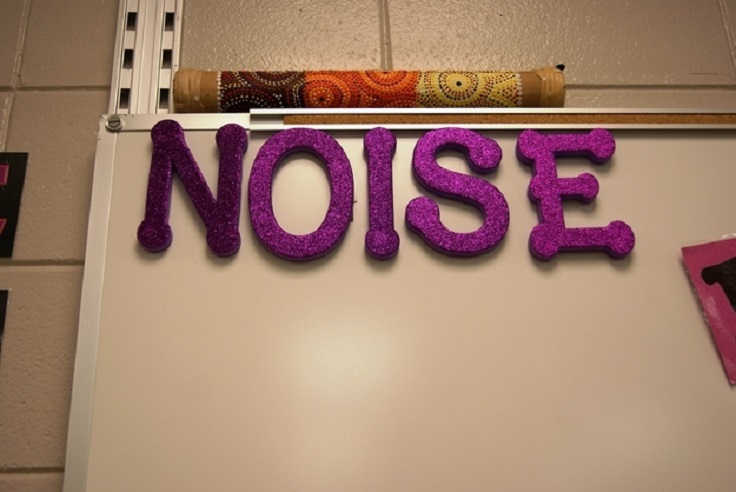 Spell-out-“NOISE”-with-foam-letters
