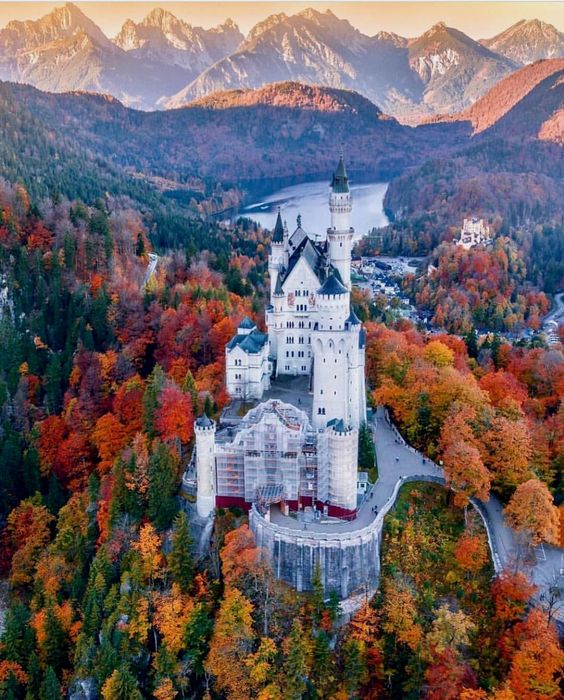 Neuschwanstein-Castle-Germany-1