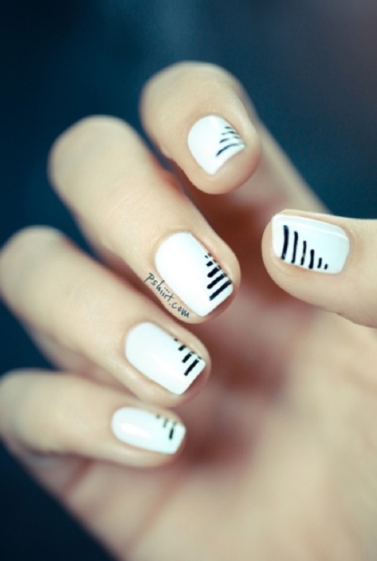 white-nails-with-black-streaks-6