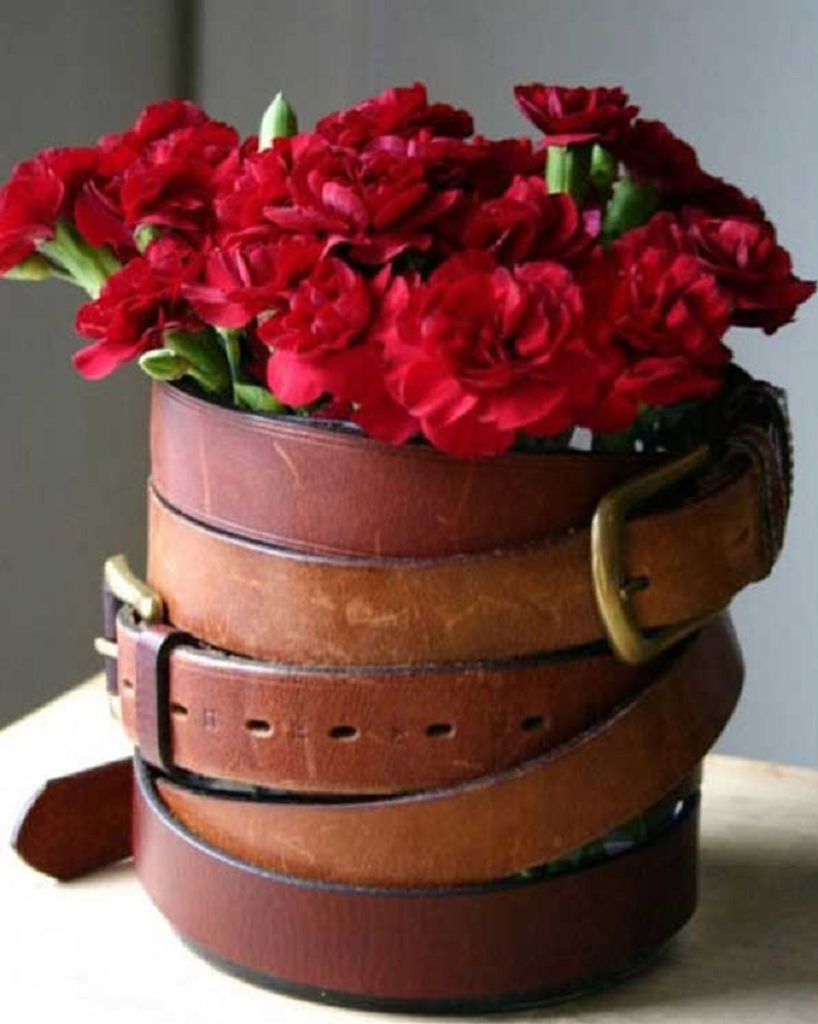 Belt-vase