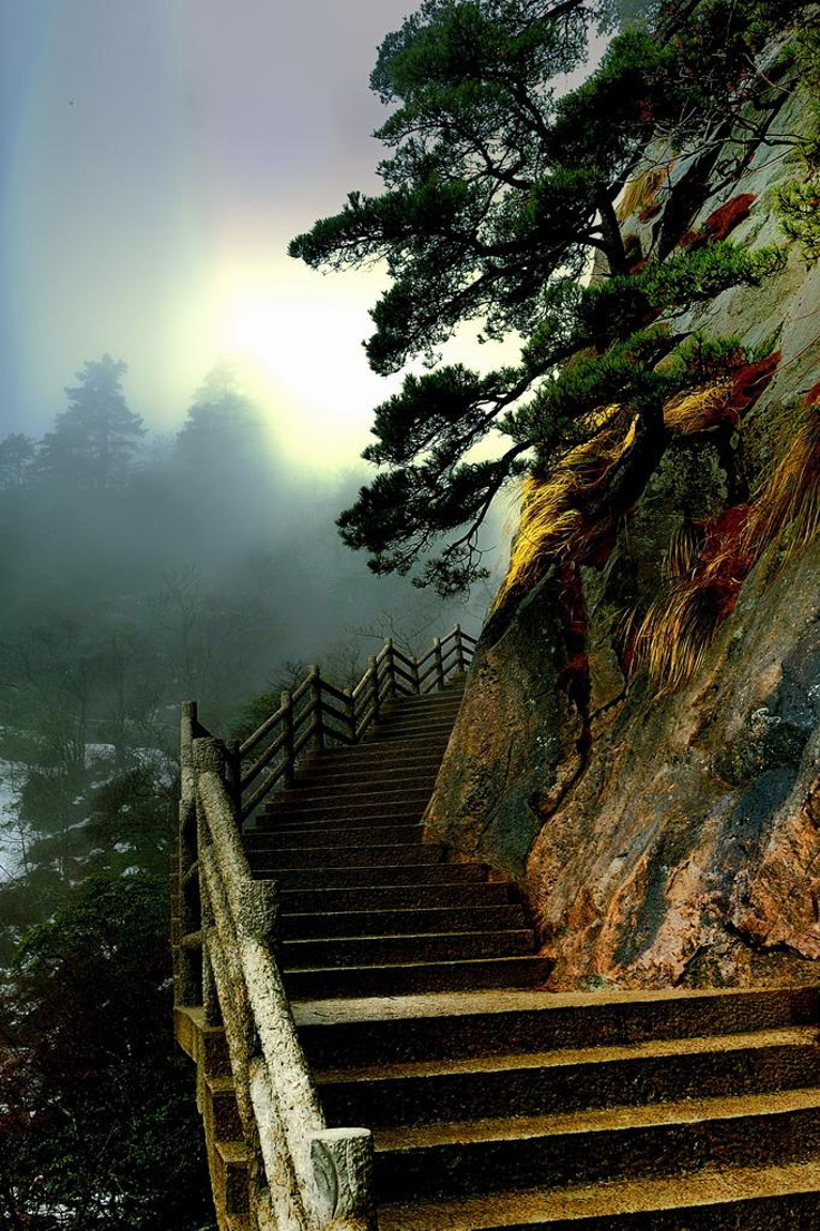 Huangshan-Mountain-China