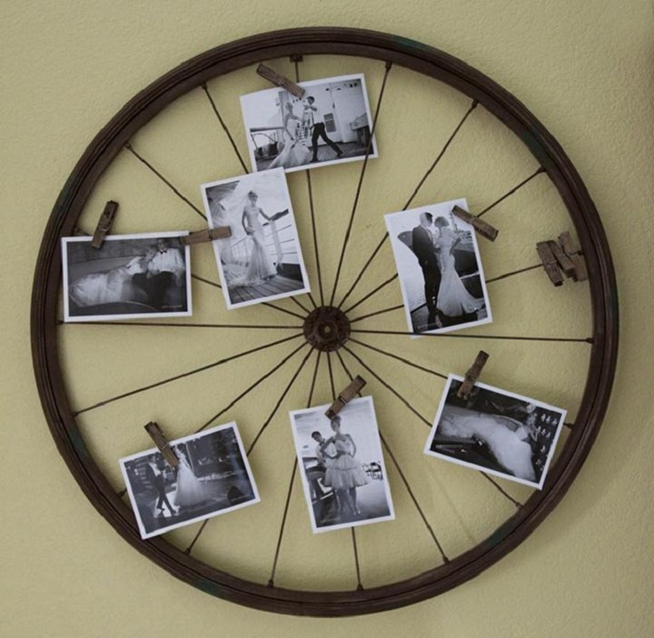 reused-old-bike-wheel-for-picture-frame