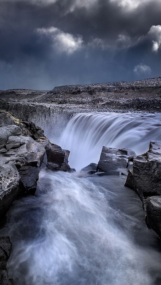 dettifoss-falls-iceland