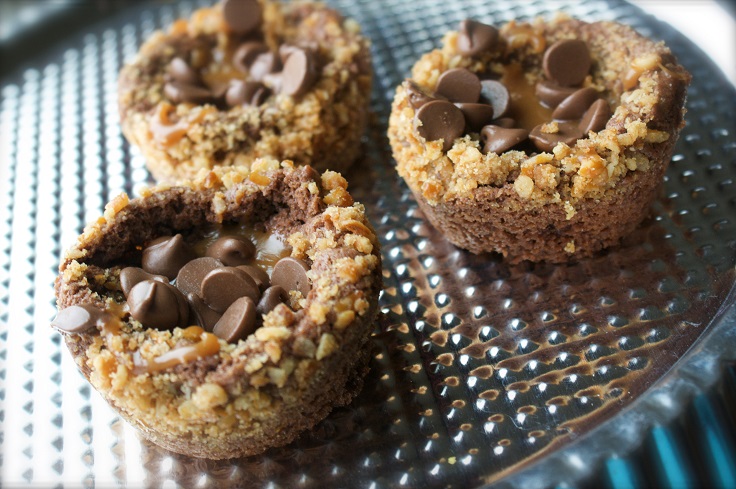 Brownie-Cups-with-Pretzel-Crumble-Caramel-and-Milk-Chocolate